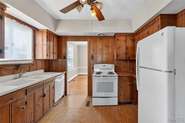 461 Catalina Avenue, Webster Groves, MO 63119