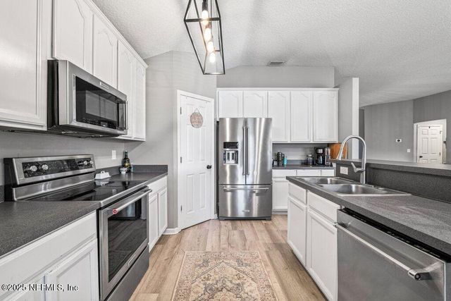 14036 FISH EAGLE Drive E, Jacksonville, FL 32226
