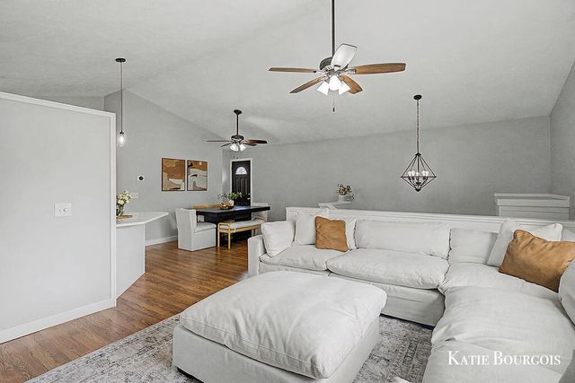 519 Macomb Avenue Nw, City Of Walker, MI 49534