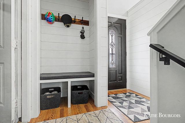 519 Macomb Avenue Nw, City Of Walker, MI 49534