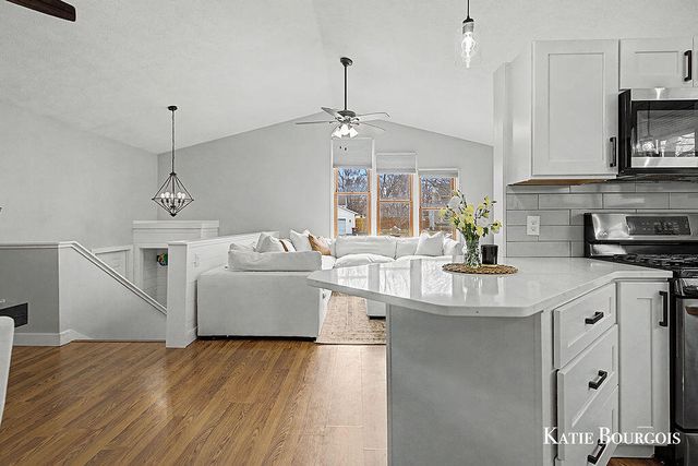 519 Macomb Avenue Nw, City Of Walker, MI 49534