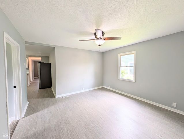 496 E Columbus Street, Martinsville, IN 46151