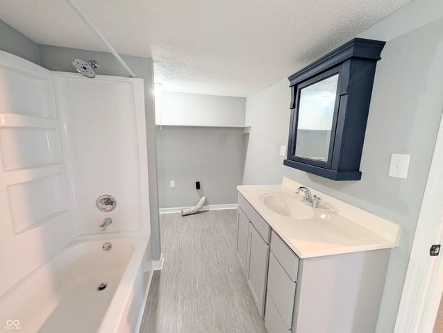 496 E Columbus Street, Martinsville, IN 46151