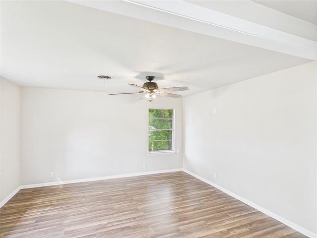 802 Loy Lane, Ennis, TX 75119