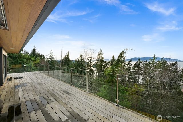 1195 Brighton Crest Drive, Bellingham, WA 98229