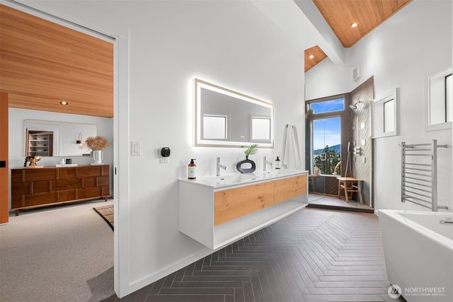 1195 Brighton Crest Drive, Bellingham, WA 98229