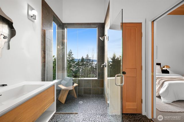 1195 Brighton Crest Drive, Bellingham, WA 98229