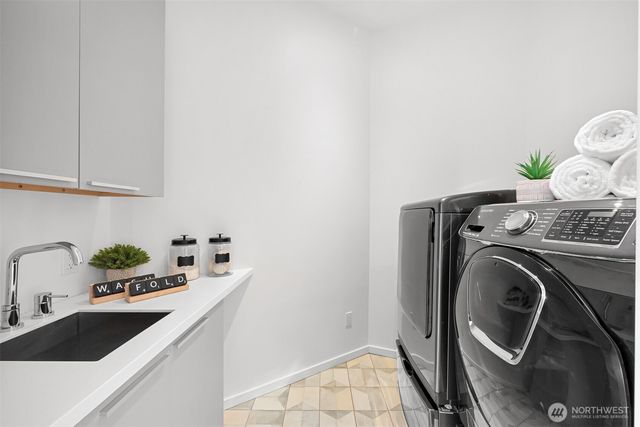 1195 Brighton Crest Drive, Bellingham, WA 98229