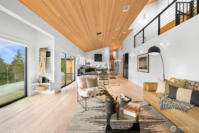 1195 Brighton Crest Drive, Bellingham, WA 98229