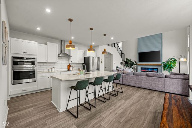 196 Oakhurst Way, Westfield, IN 46074