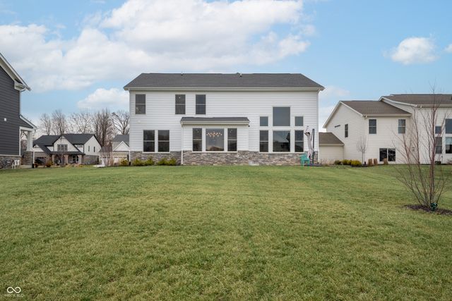 196 Oakhurst Way, Westfield, IN 46074