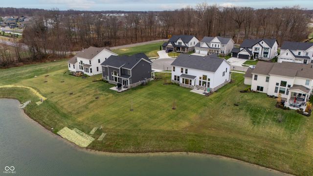 196 Oakhurst Way, Westfield, IN 46074