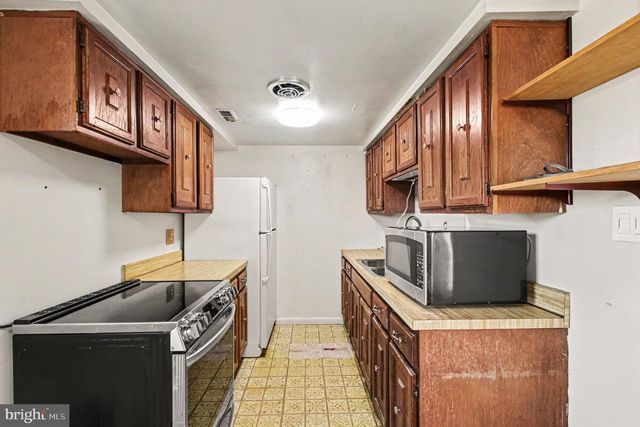 1800 FORT PULASKI CT, Dumfries, VA 22026