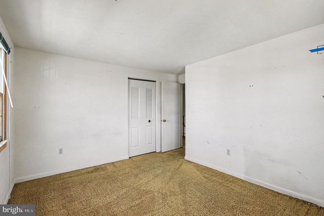 1800 FORT PULASKI CT, Dumfries, VA 22026