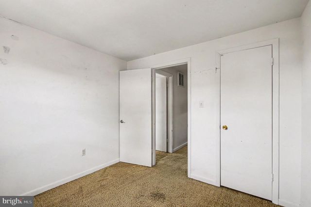 1800 FORT PULASKI CT, Dumfries, VA 22026