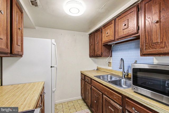 1800 FORT PULASKI CT, Dumfries, VA 22026