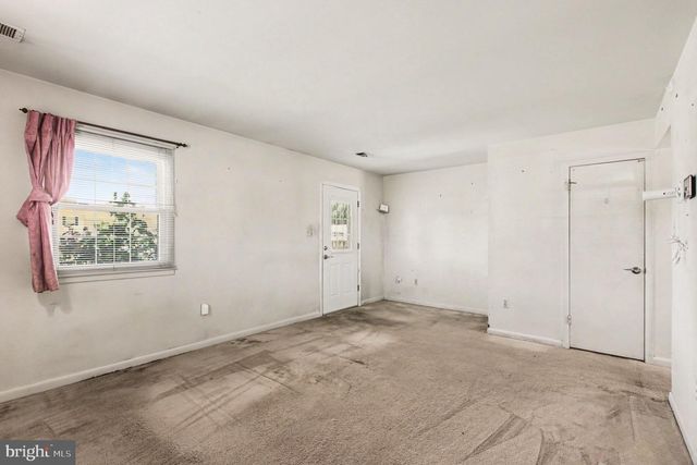 1800 FORT PULASKI CT, Dumfries, VA 22026