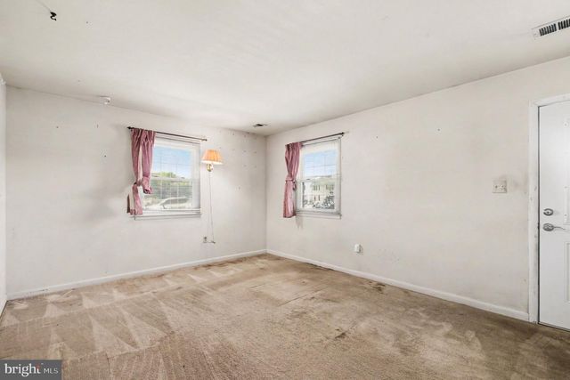 1800 FORT PULASKI CT, Dumfries, VA 22026
