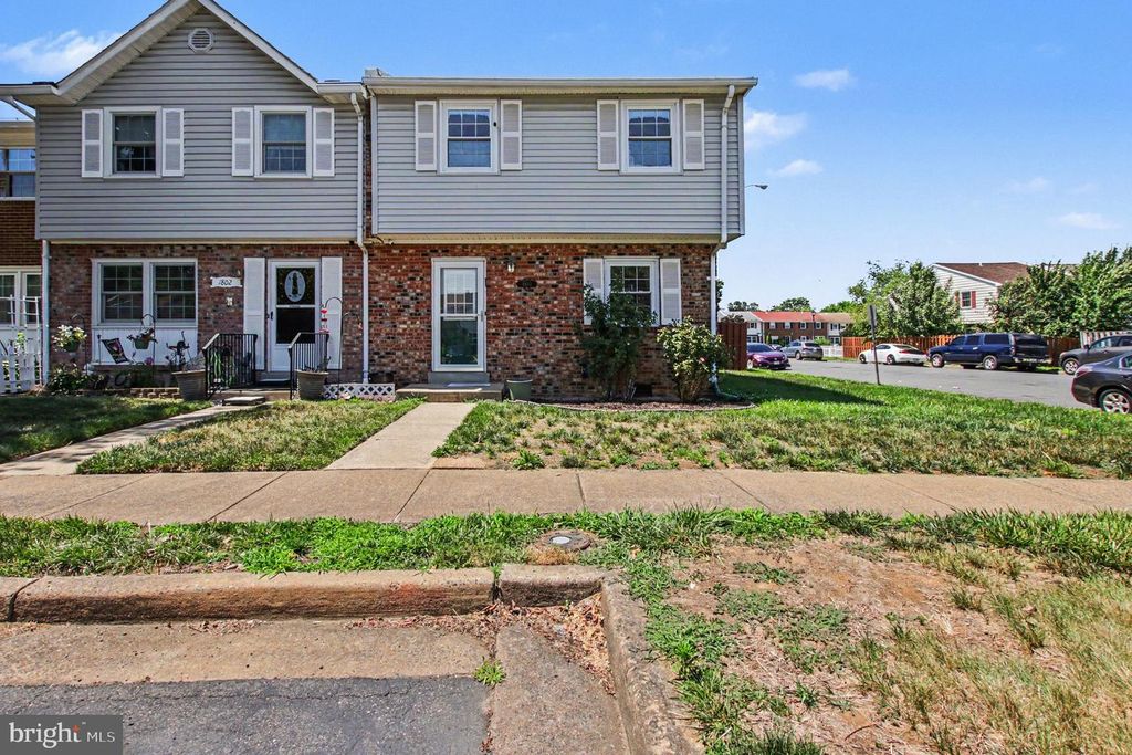 1800 FORT PULASKI CT, Dumfries, VA 22026