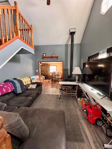 26 Peenpack Trail, Huguenot, NY 12746