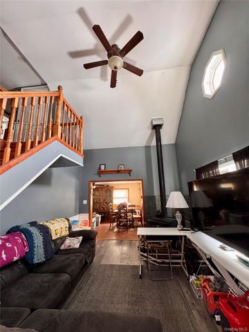 26 Peenpack Trail, Huguenot, NY 12746