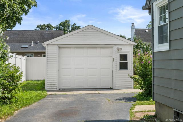 718 Elmwood Road, West Babylon, NY 11704