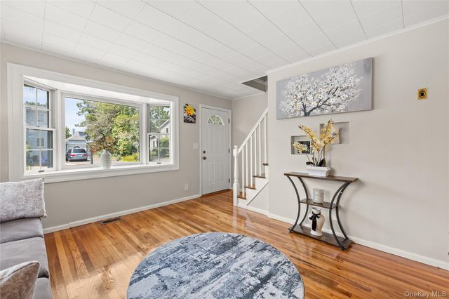 718 Elmwood Road, West Babylon, NY 11704