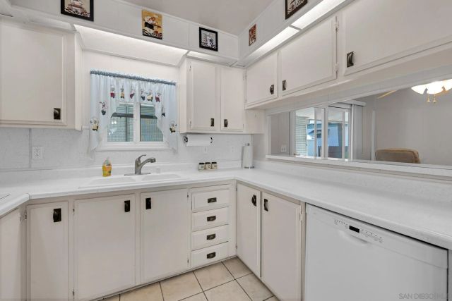 8301 Mission Gorge Rd 169, Santee, CA 92071