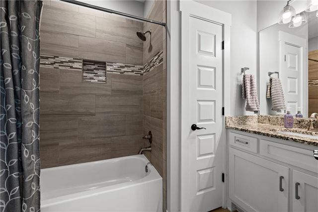 175 Annabelle Lane, Tyrone, GA 30290