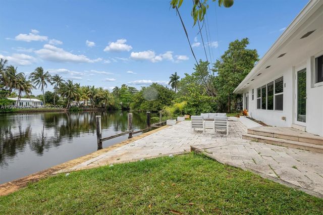 717 NW 30th St, Wilton Manors, FL 33311