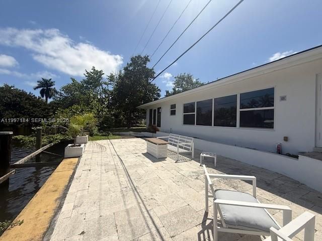 717 NW 30th St, Wilton Manors, FL 33311