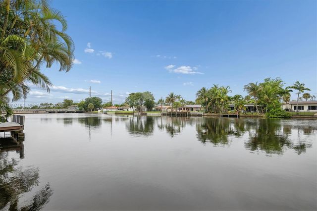 717 NW 30th St, Wilton Manors, FL 33311