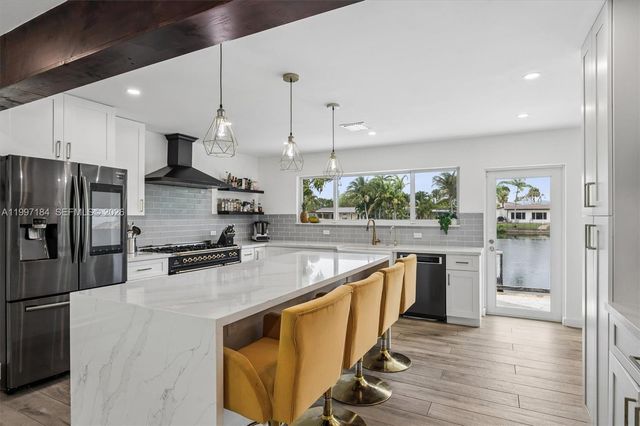 717 NW 30th St, Wilton Manors, FL 33311
