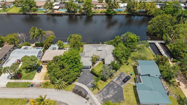 717 NW 30th St, Wilton Manors, FL 33311
