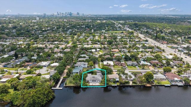 717 NW 30th St, Wilton Manors, FL 33311