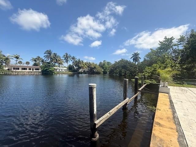 717 NW 30th St, Wilton Manors, FL 33311