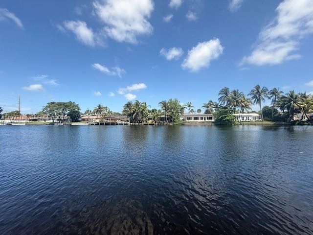 717 NW 30th St, Wilton Manors, FL 33311