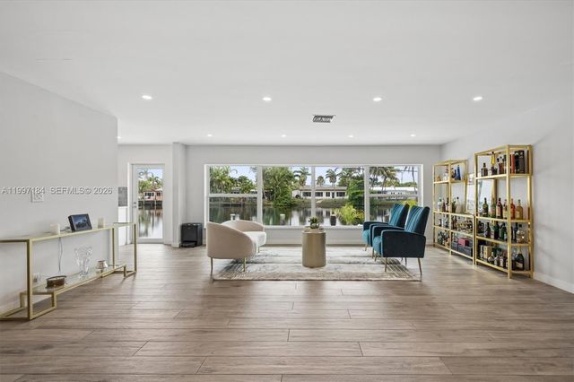 717 NW 30th St, Wilton Manors, FL 33311