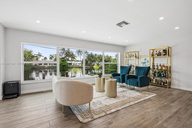 717 NW 30th St, Wilton Manors, FL 33311