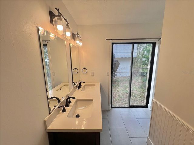 4614 E SENECA AVENUE, Tampa, FL 33617