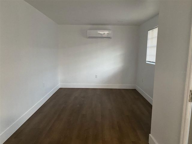 4614 E SENECA AVENUE, Tampa, FL 33617