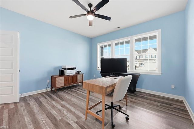 106 Staysail DR, Elizabeth City, NC 27909