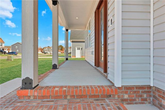 106 Staysail DR, Elizabeth City, NC 27909