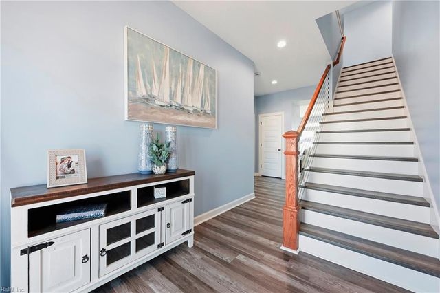 106 Staysail DR, Elizabeth City, NC 27909