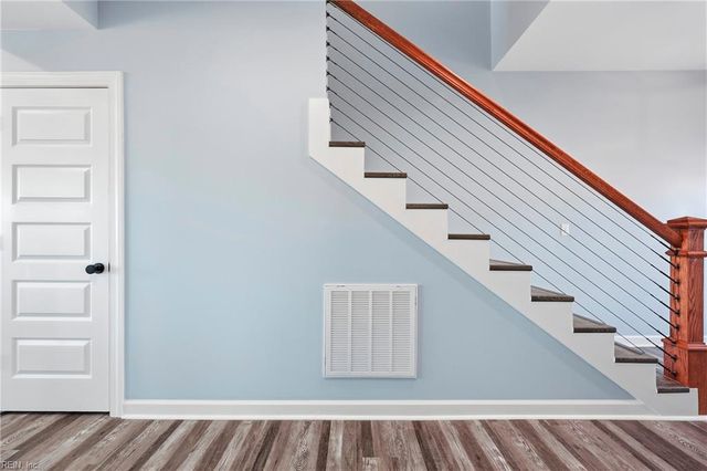 106 Staysail DR, Elizabeth City, NC 27909