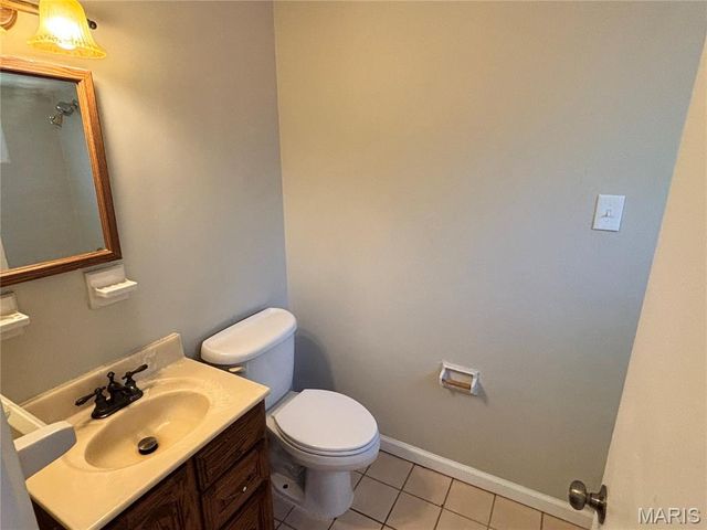 6604 Graybirch Drive, Berkeley, MO 63134