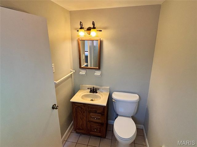 6604 Graybirch Drive, Berkeley, MO 63134