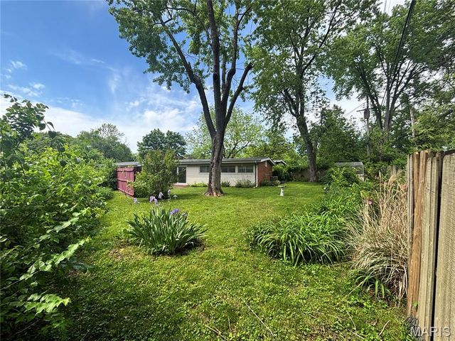 6604 Graybirch Drive, Berkeley, MO 63134