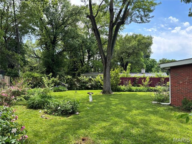 6604 Graybirch Drive, Berkeley, MO 63134