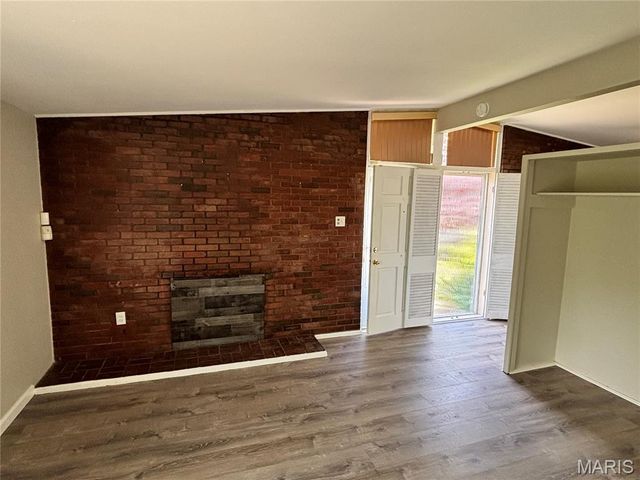 6604 Graybirch Drive, Berkeley, MO 63134